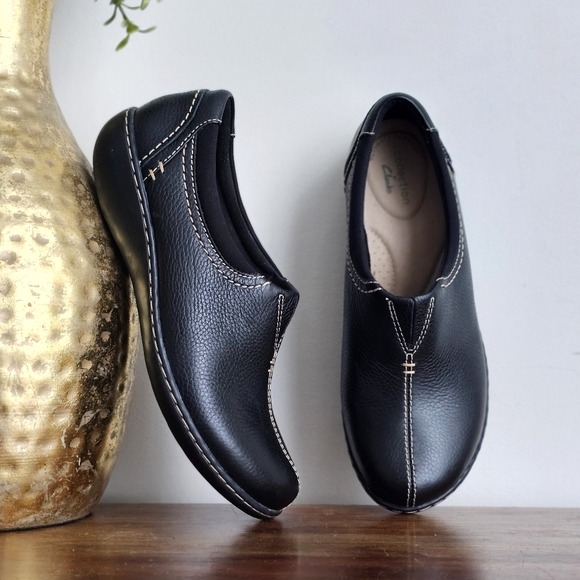 Clarks Women’s Ashland Joy Leather Slip-On Loafers Black Comfort Shoes Size 7M - Picture 12 of 14